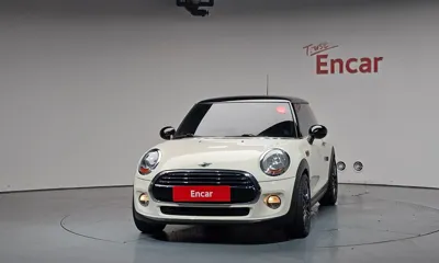 MINI Cooper 2016, 134137 км, за 4926.43 USD