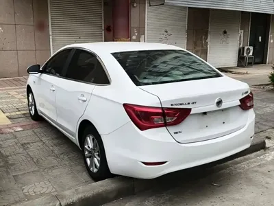 Buick Excelle 2016, 134300 км, за 3580.13 USD