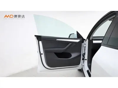 Tesla Model Y 2023, 22000 км, за 26191.37 USD - фото 10
