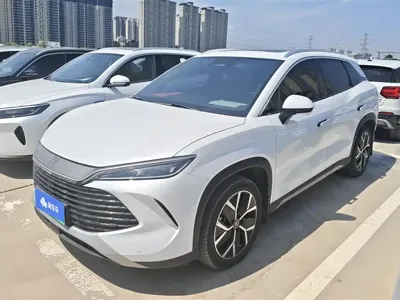 BYD L DM-i · 2025 год