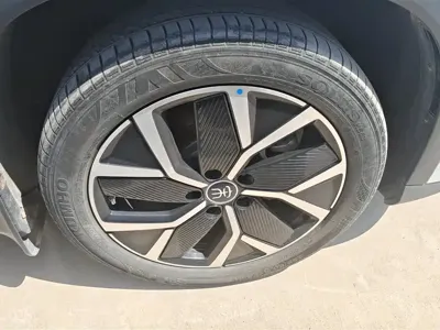 BYD L DM-i 2025, 35000 км, за 14714.25 USD - фото 6