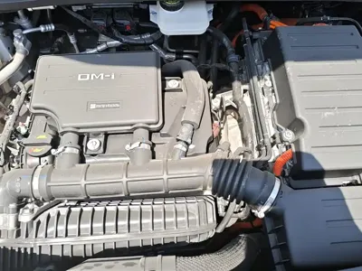 BYD L DM-i 2025, 35000 км, за 14714.25 USD - фото 10