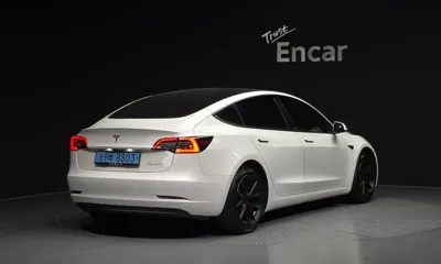 Tesla Model 3 2022, 98257 км, за 14403.7 USD