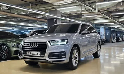 Audi Q7 2019, 168628 км, за 14181.64 USD