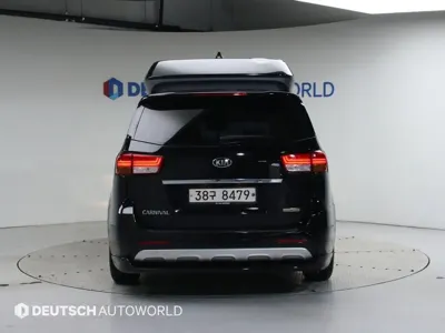 Kia Canival 2015, 149931 км, за 7615.89 USD