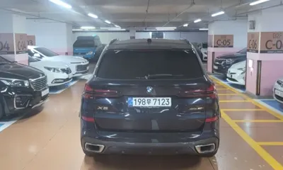 BMW X5 2025, 8000 км, за 87759.18 USD