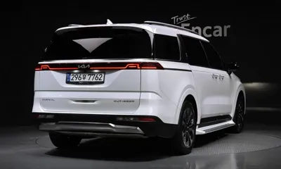 Kia Canival 2023, 42501 км, за 22398.41 USD