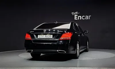 Hyundai Equus 2014, 233652 км, за 3577.94 USD