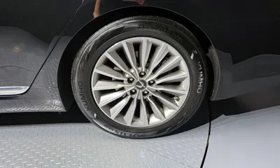 Hyundai Equus 2014, 233652 км, за 3577.94 USD