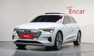 Audi e-tron · 2020 год