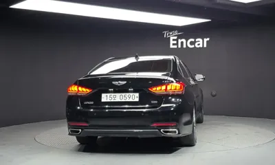 Hyundai Genesis 2016, 157076 км, за 5573.06 USD