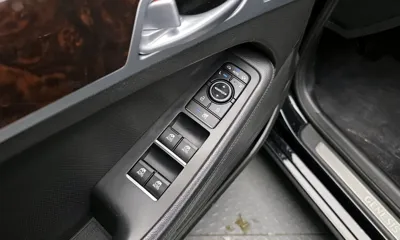 Hyundai Genesis 2016, 157076 км, за 5573.06 USD - фото 18