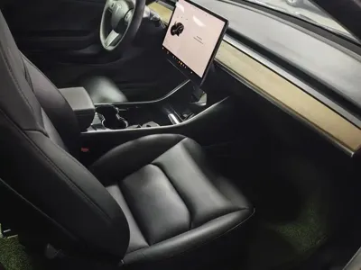Tesla Model 3 2020, 96000 км, за 14426.54 USD