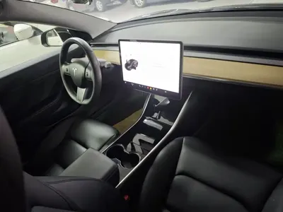 Tesla Model 3 2020, 96000 км, за 14426.54 USD
