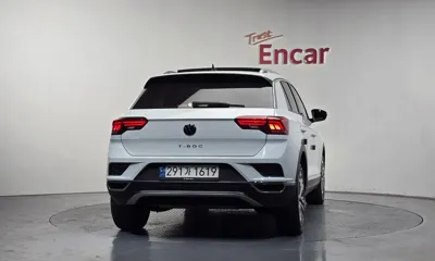 Volkswagen T-Roc 2021, 64617 км, за 14966.52 USD