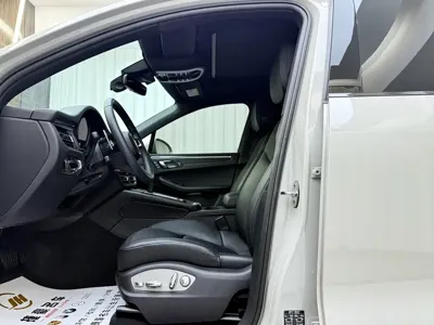 Porsche Macan 2024, 16000 км, за 54148.45 USD