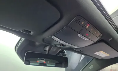 Mercedes-Benz GLC-Class 2022, 64949 км, за 27504.27 USD - фото 29