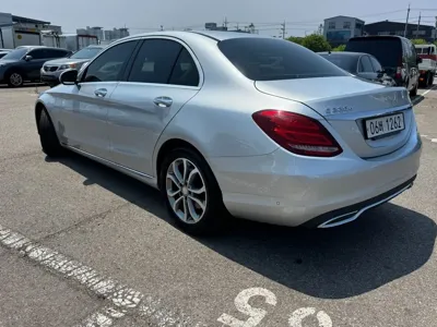 Mercedes-Benz C-Class 2017, 139037 км, за 8855.19 USD
