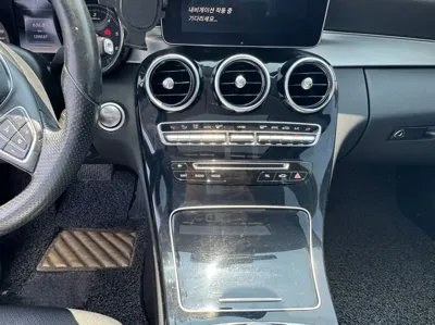 Mercedes-Benz C-Class 2017, 139037 км, за 8788.28 USD - фото 12
