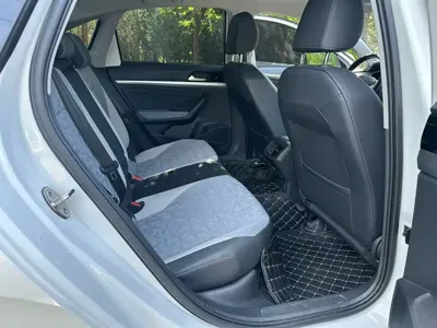 Volkswagen Lavida 2023, 10000 км, за 10241.51 USD - фото 7