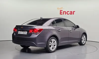 ChevroletGMDaewoo Cruze 2014, 77118 км, за 2472.03 USD