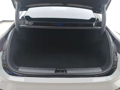 Lynk & Co Z10 2024, 35800 км, за 20129.1 USD