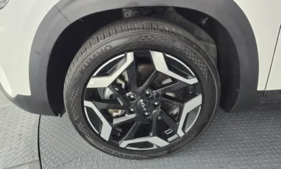 Kia Seltos 2023, 39433 км, за 16807.83 USD