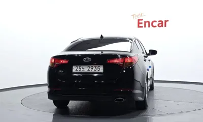 Kia K5 2013, 82703 км, за 3373.85 USD