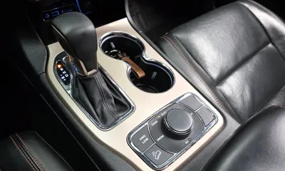 Jeep Cherokee 2016, 176091 км, за 7877.12 USD - фото 9