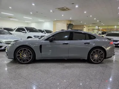 Porsche Panamera 2018, 86628 км, за 48903.77 USD