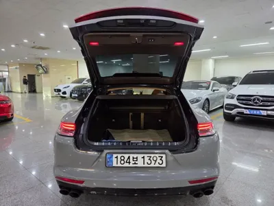 Porsche Panamera 2018, 86628 км, за 48903.77 USD - фото 17