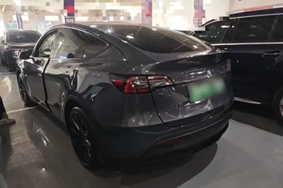 Tesla Model Y 2021, 87700 км, за 24845 USD