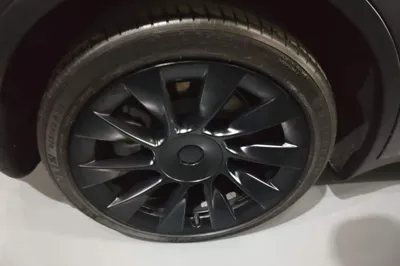 Tesla Model Y 2021, 87700 км, за 24845 USD - фото 11