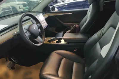 Tesla Model Y 2021, 87700 км, за 24845 USD - фото 17