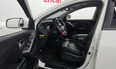 Hyundai Tucson 2013, 150068 км, за 4104.24 USD - фото 10