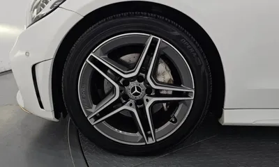 Mercedes-Benz C-Class 2019, 96608 км, за 17781.61 USD