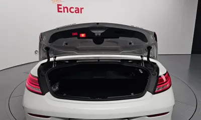 Mercedes-Benz C-Class 2019, 96608 км, за 17781.61 USD - фото 20