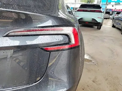 Tesla Model 3 2024, 24100 км, за 26398.33 USD - фото 8