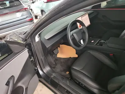 Tesla Model 3 2024, 24100 км, за 26398.33 USD - фото 16