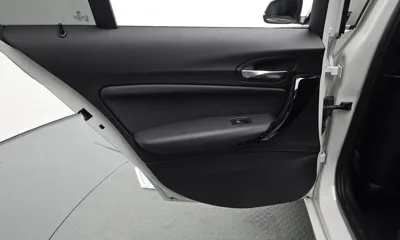 BMW 1-Series 2018, 78562 км, за 9744.52 USD - фото 25