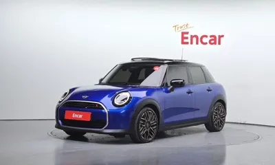 MINI Cooper · 2025 год