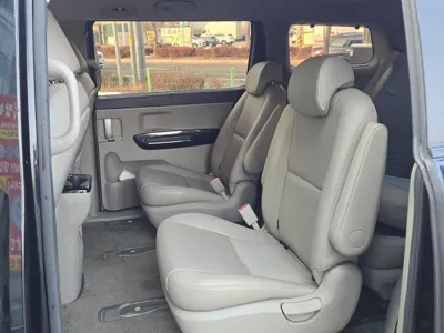 Kia Canival 2016, 106000 км, за 5916.19 USD - фото 7