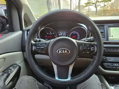 Kia Canival 2016, 106000 км, за 5916.19 USD - фото 9