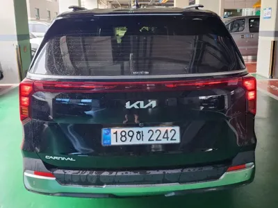 Kia Canival 2025, 34000 км, за 17244.32 USD