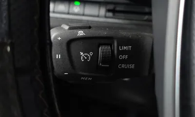 Peugeot 5008 2022, 74303 км, за 18971.46 USD - фото 20