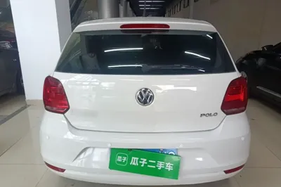 Volkswagen Polo 2016, 62300 км, за 6354 USD