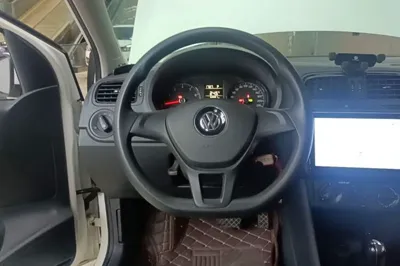 Volkswagen Polo 2016, 62300 км, за 6354 USD - фото 13