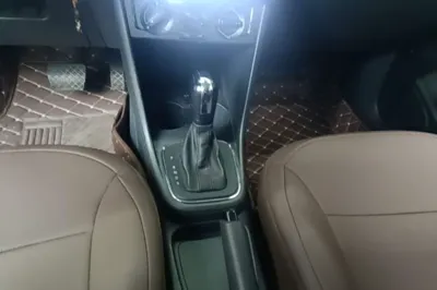 Volkswagen Polo 2016, 62300 км, за 6354 USD - фото 16