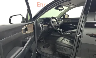Kia Sorento 2023, 63858 км, за 15754.23 USD - фото 10