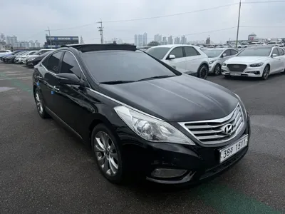 Hyundai Grandeur 2012, 156870 км, за 3635.65 USD